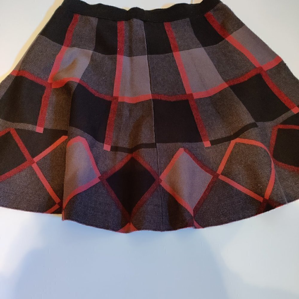 Grace Elements Skirt sold at Macy's. NWT. Sz L Grey, Black & Red Colorway - Picture 5 of 5